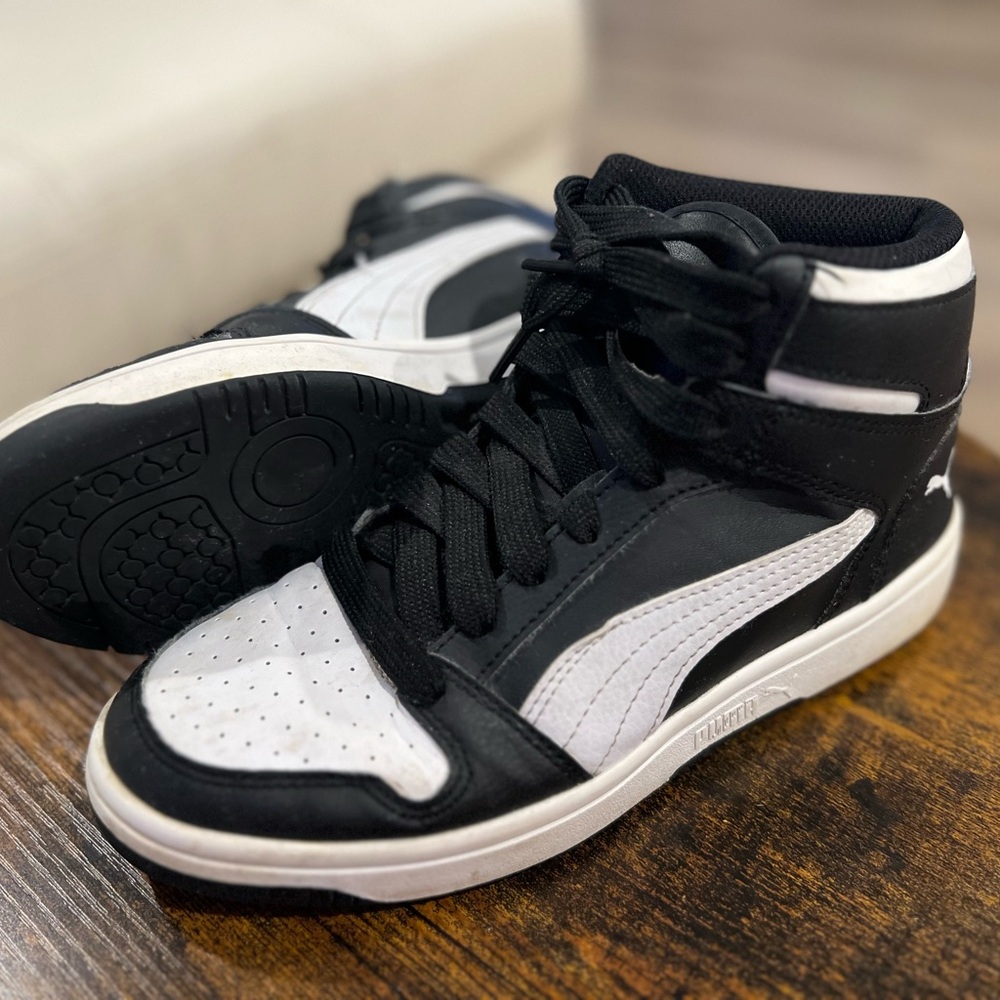 Puma Kids Black and White Sneakers